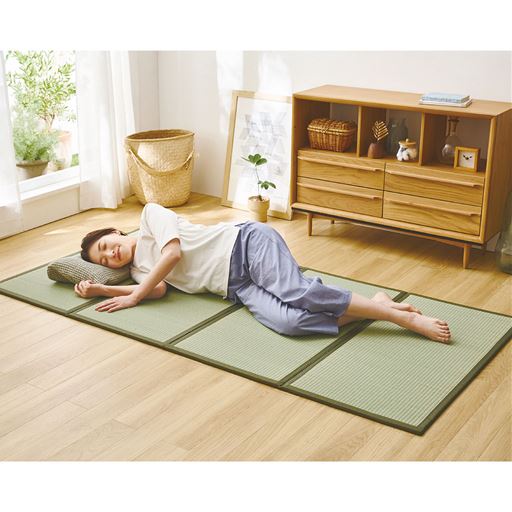 畳は外してごろ寝用などのマットとしても使用できます。