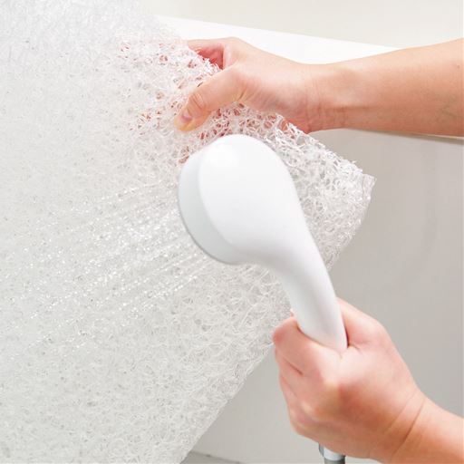 お手入れはシャワーで簡単! 中材が乾きやすいのもポイントです。