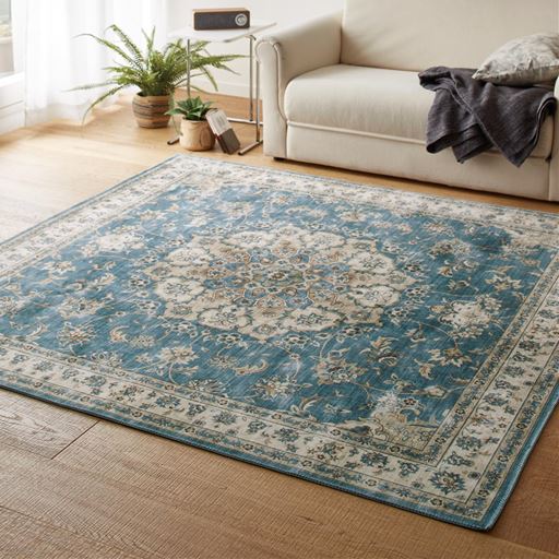 ブルー(横190×縦190cm)<br>お部屋に馴染む緻密な色柄のヴィンテージ絨毯風ラグです。