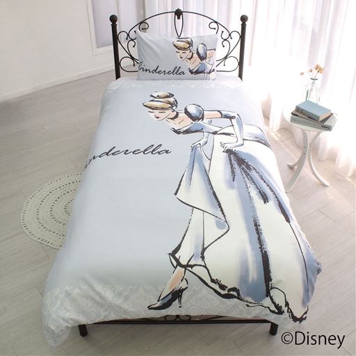 A (シンデレラ)<br>水彩タッチで大人かわいい寝室に! ディズニー寝具カバー3点セットです。