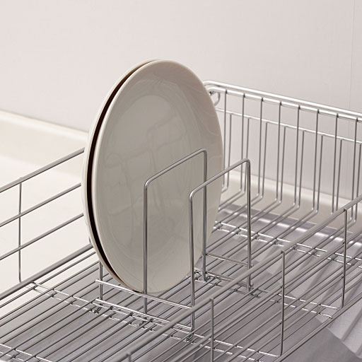 C(皿立て)<br>水切りかごの中底のワイヤーに設置して使用できる皿立てオプションです。お皿を立てて置くことで、かごの中を効率よく使えます。